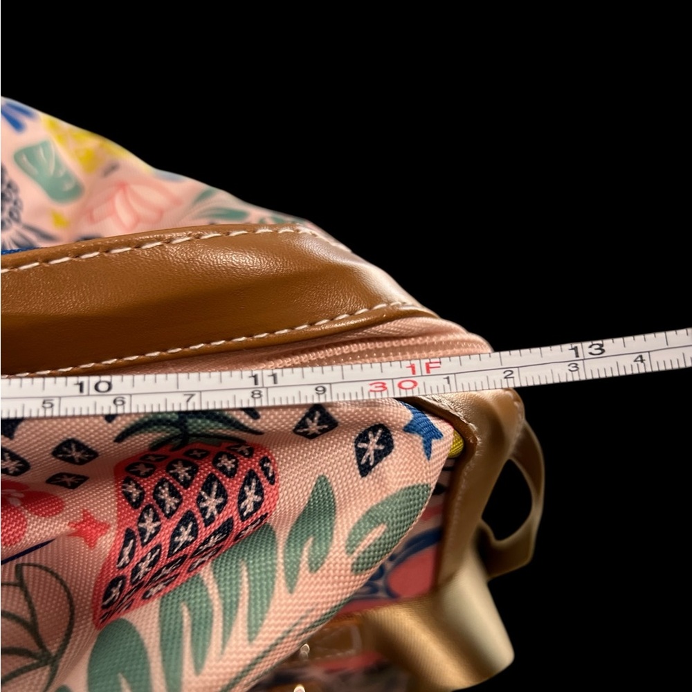 Lily Bloom Pattern 22” Duffel Bag with 2-Rolling Wheels, Weekender Overnight bag - Picture 5 of 14